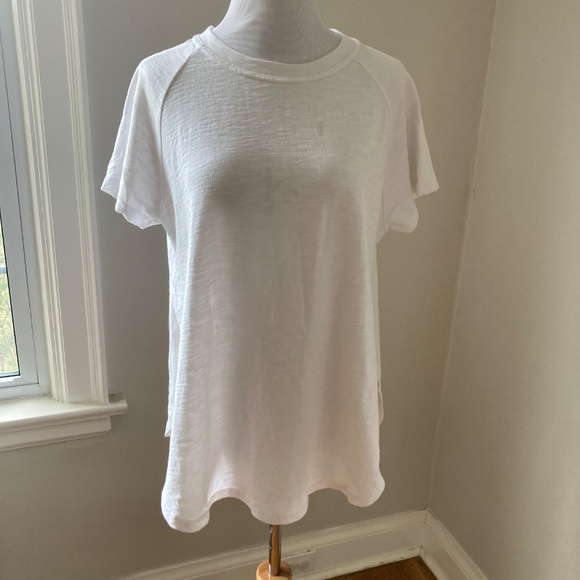 Blondie Apparel Tshirt - Picture 2 of 3